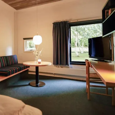 Kysthotellet Отель Грена